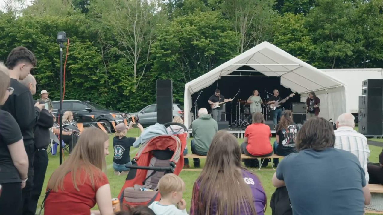 The crowd in front of the main stage